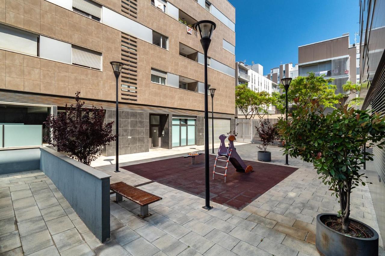 Forum Beach 2 And Pool Apartment Barcelona Sant Adria de Besos Εξωτερικό φωτογραφία